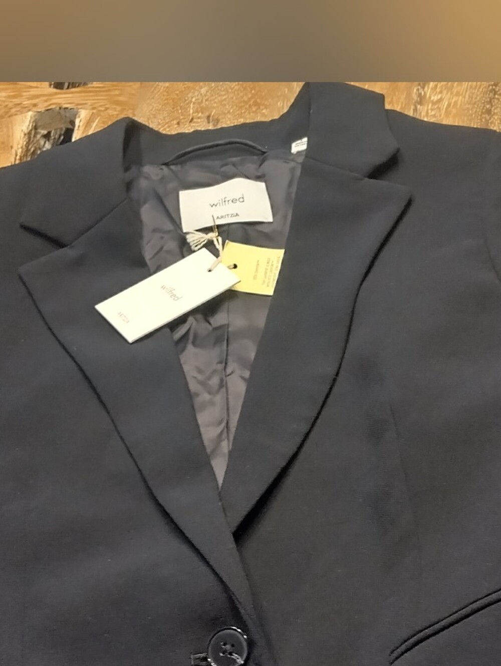 Wilfred Aritzia Black Blazer